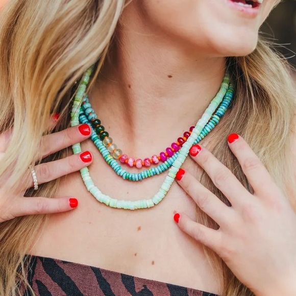 NWOT Allie + Bess Isla Necklace ✨ Turquoise Beaded Necklace with Gold Accents - Picture 6 of 9